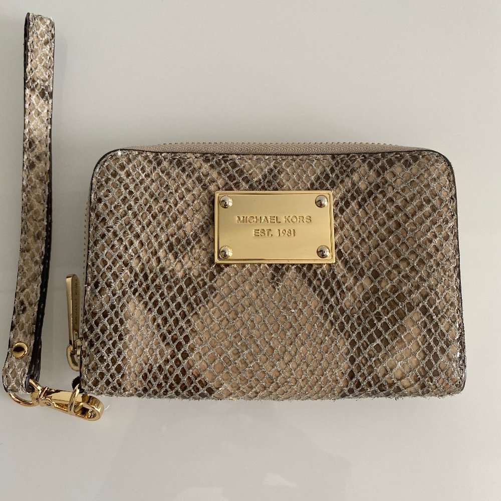 Michael Kors Alligator wristlet wallet